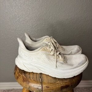 Hoka Clifton